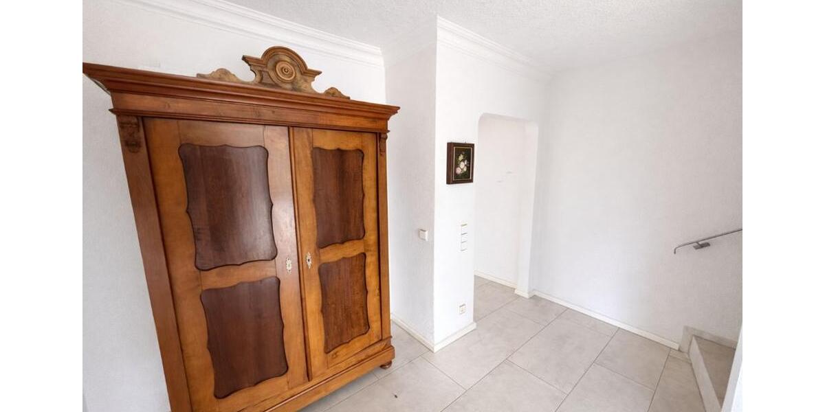 Reihenhaus Sinsheim - 5.5 Zimmer, 178 m&sup2;, 1.500&euro; | Angebot:26263193