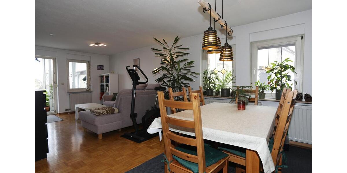 Etagenwohnung Bönnigheim - 2 Zimmer, 82 m&sup2;, 800&euro; | Angebot:26004772