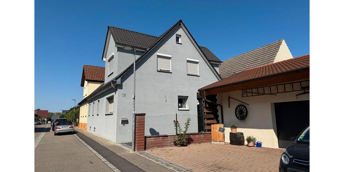 Doppelhaushälfte Bad Friedrichshall - 9 Zimmer, 153 m&sup2;, 590.000&euro; | Angebot:27189873