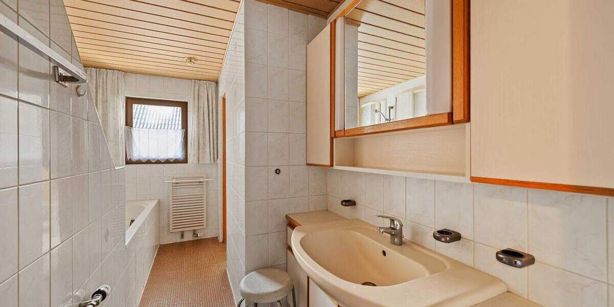 Reihenendhaus Markgröningen Unterriexingen - 3 Zimmer, 92 m&sup2;, 260.000&euro; | Angebot:23209849