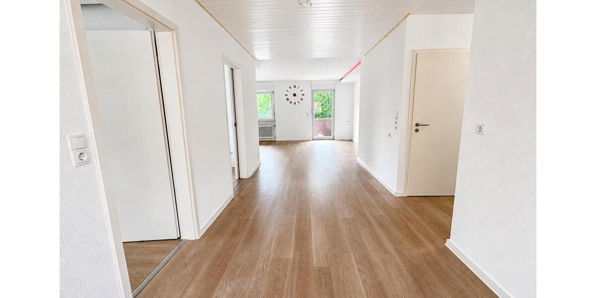 Etagenwohnung Walheim - 4 Zimmer, 92 m&sup2;, 1.650&euro; | Angebot:26448463