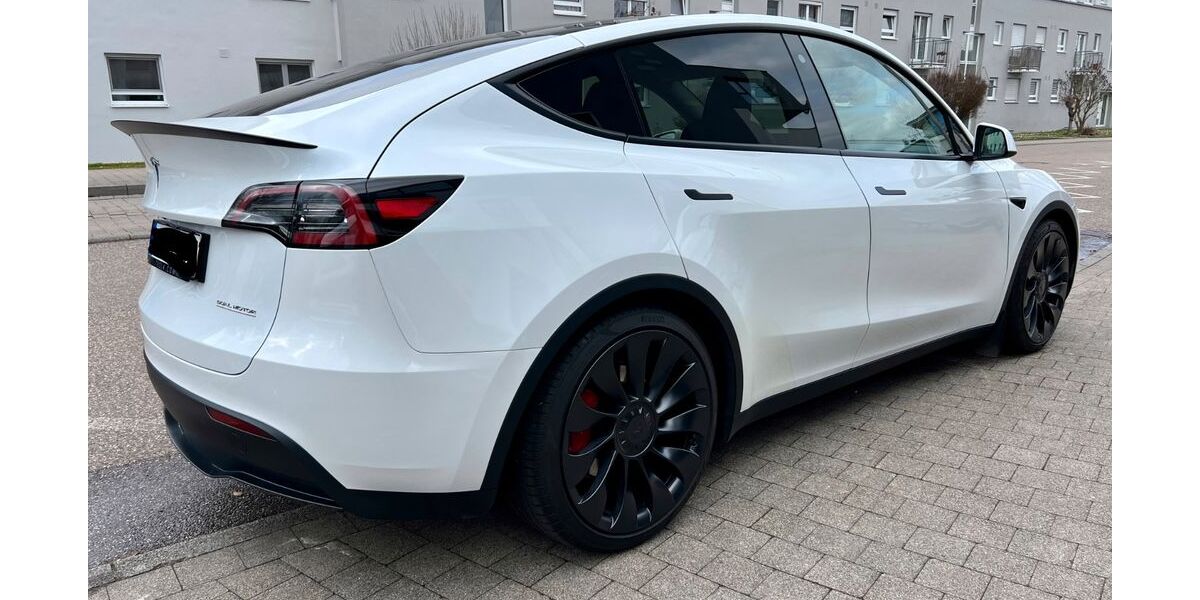 Tesla Model Y 37.000 km 37.500 &euro; Heilbronn 74074