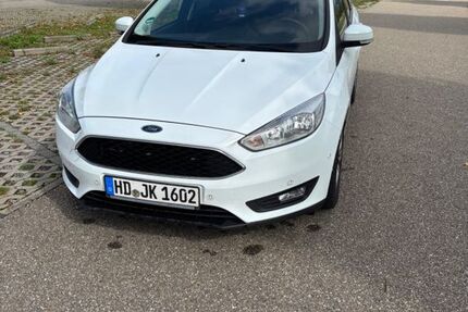 Ford Focus 132.000 km 8.999 € Sinsheim 74889