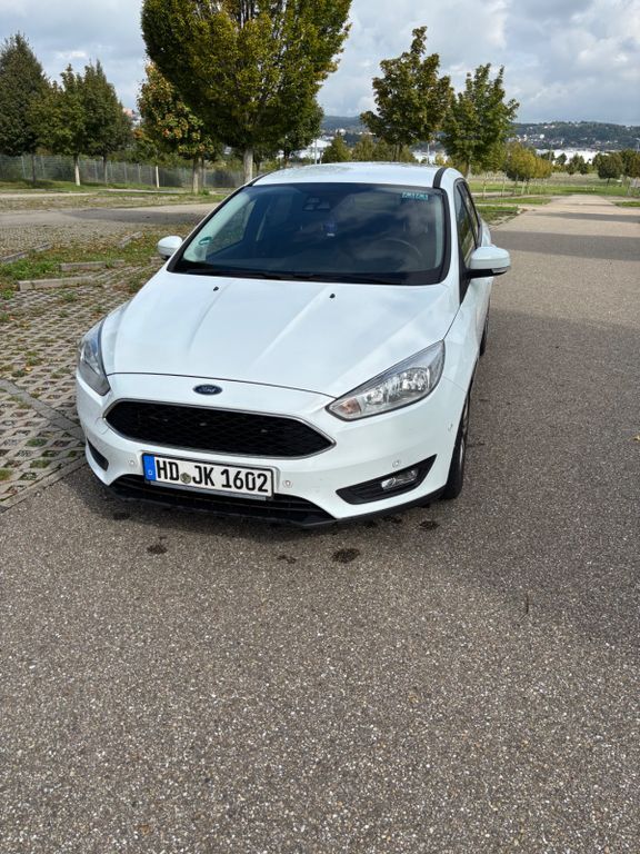 Ford Focus 132.000 km 8.999 € Sinsheim 74889