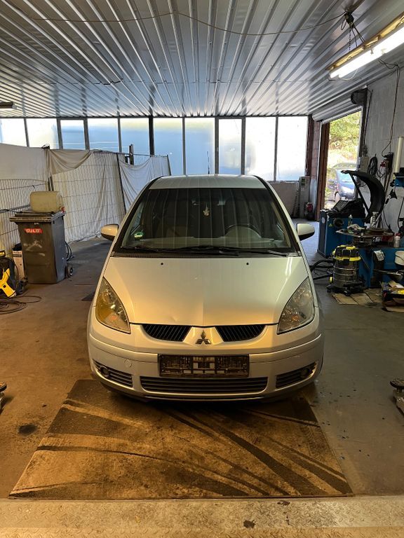 Mitsubishi Colt 197.000 km 1.100 € Jagsthausen 74249