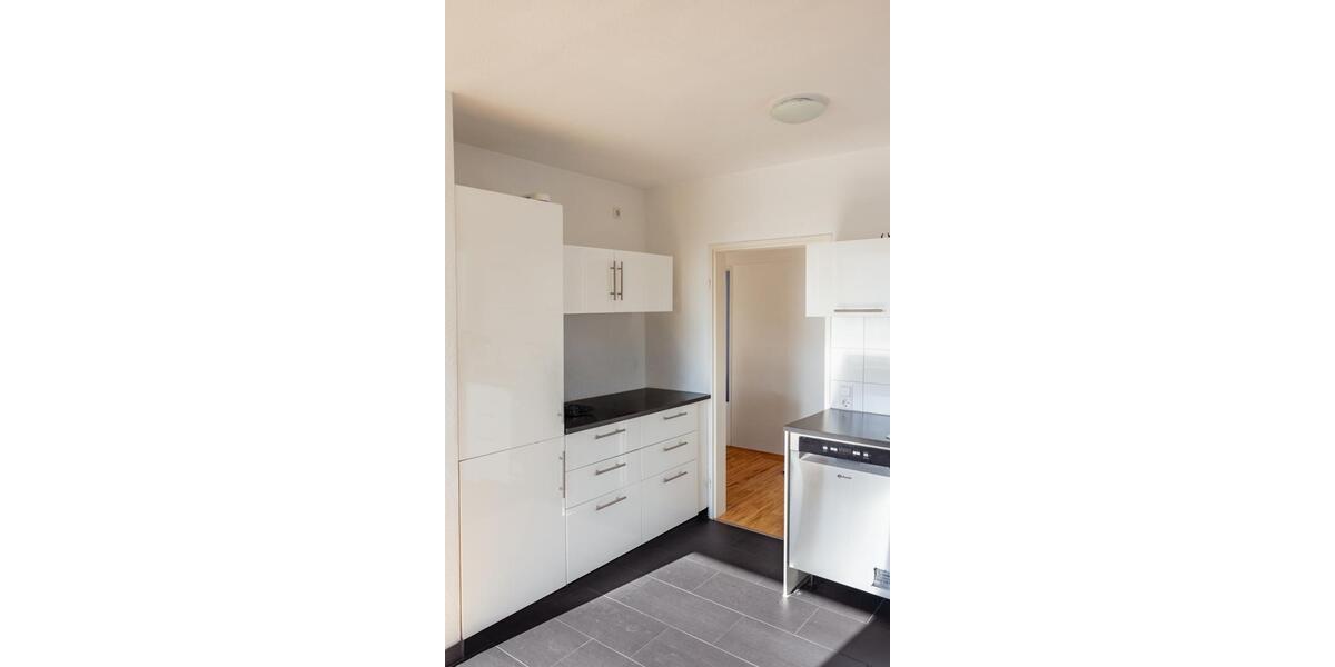 Etagenwohnung Heilbronn Böckingen - 3 Zimmer, 100 m&sup2;, 1.800&euro; | Angebot:26406593