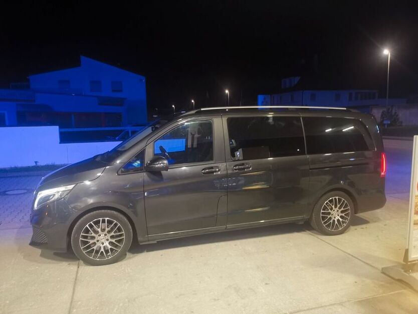 V 220