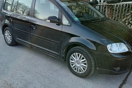 VW Touran 285.200 km 2.150 &euro; Möckmühl 74219