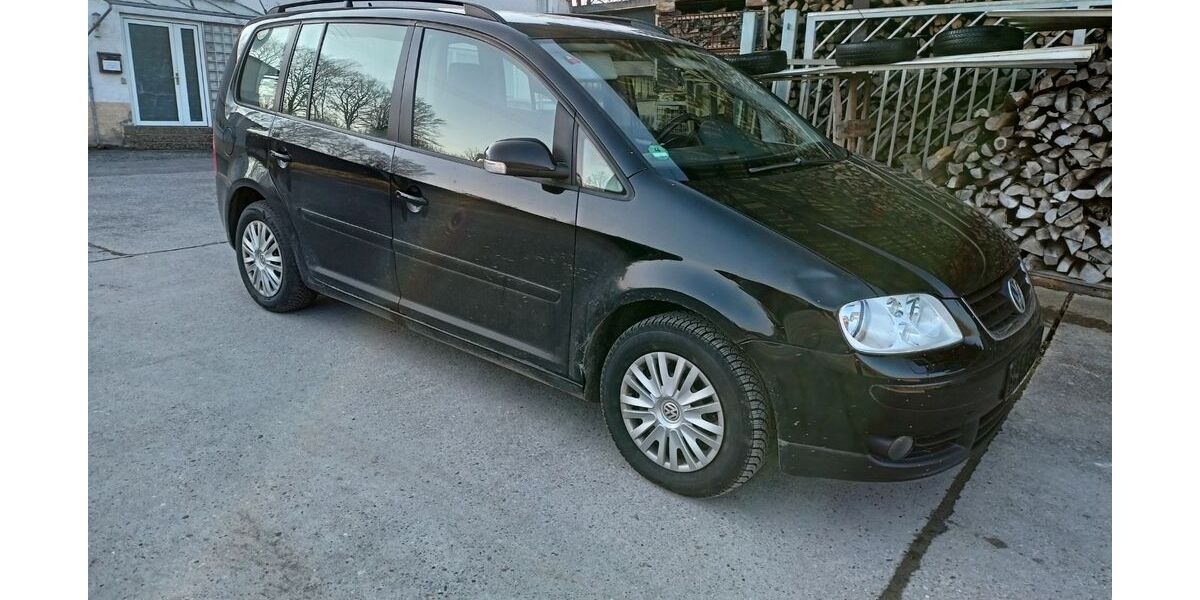 VW Touran 285.200 km 2.150 &euro; Möckmühl 74219