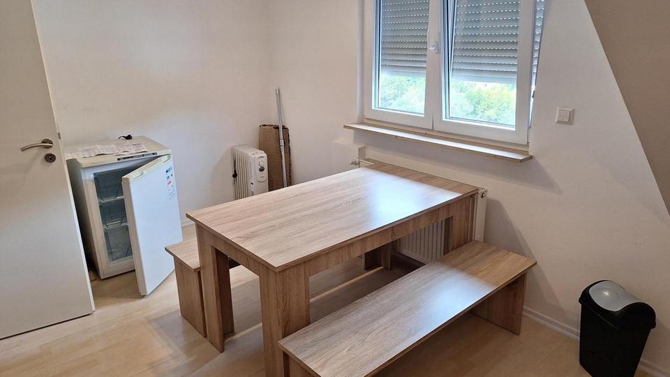 Etagenwohnung Mosbach - 5 Zimmer, 12 m&sup2;, 345&euro; | Angebot:25022211