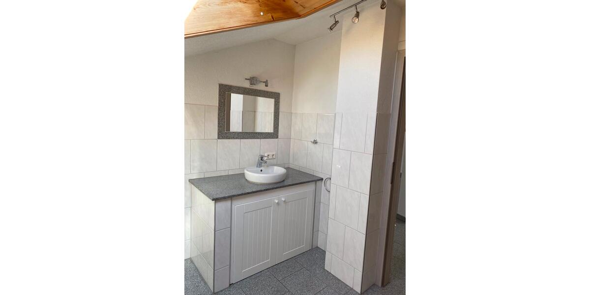Dachgeschoßwohnung Mainhardt - 3 Zimmer, 68 m&sup2;, 245.000&euro; | Angebot:26710714