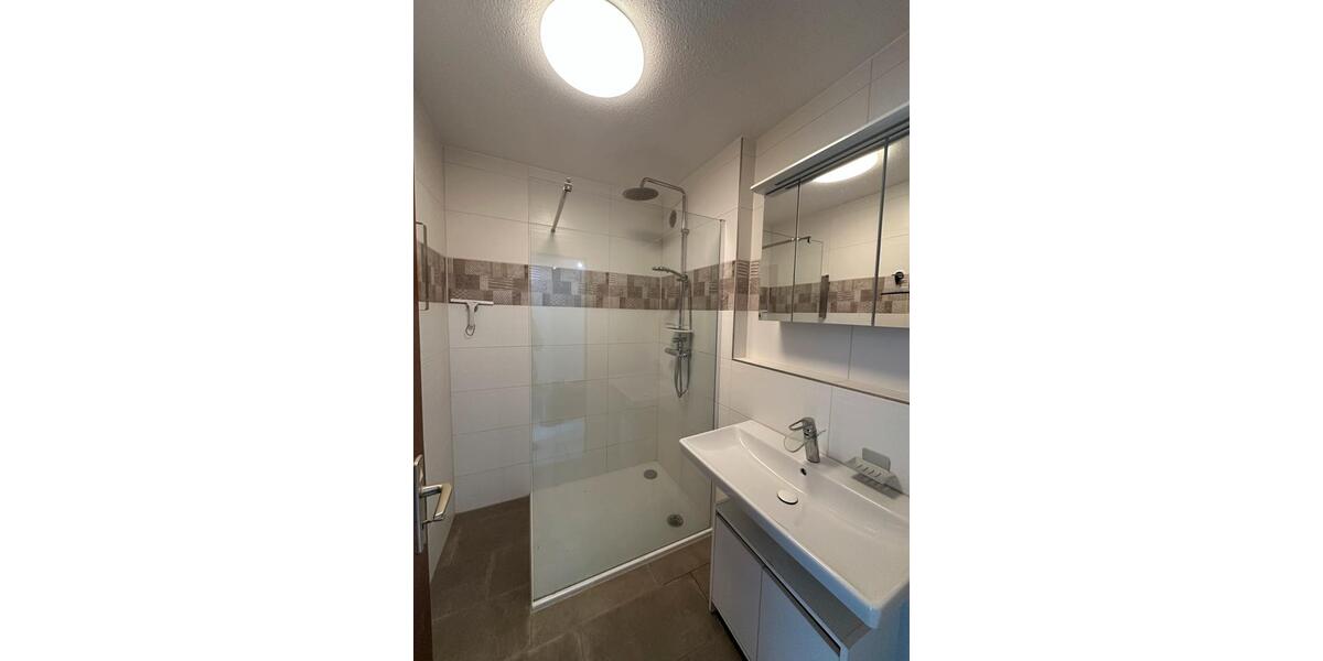 Erdgeschoßwohnung Tamm - 2.5 Zimmer, 67 m&sup2;, 240.000&euro; | Angebot:26465743