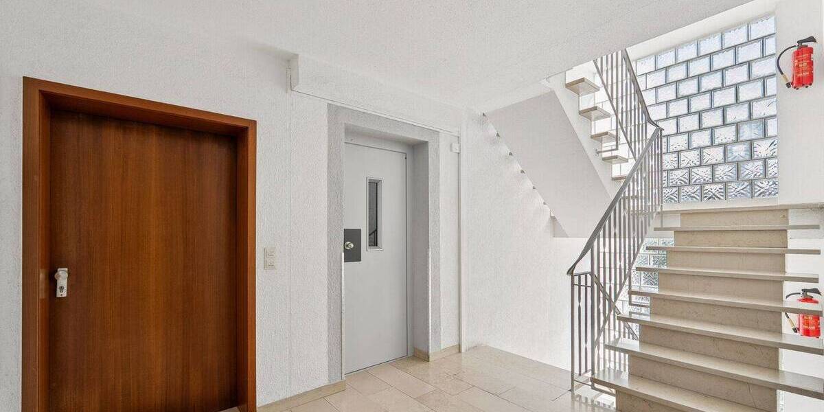 Etagenwohnung Kirchheim am Neckar - 4 Zimmer, 119 m&sup2;, 260.000&euro; | Angebot:26869039