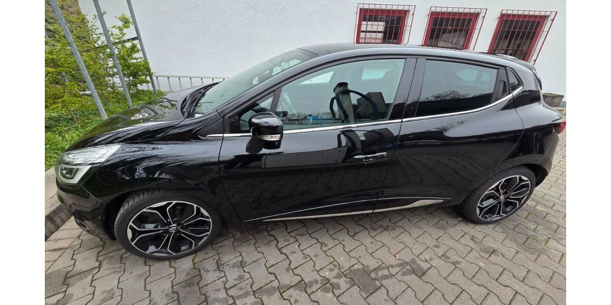 Renault Clio 66.900 km 9.000 &euro; Bietigheim-Bissingen 74321