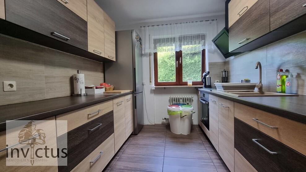 2,5 Zimmer mit Balkon-Weitblick und eigener Garage 2.5 zimmer