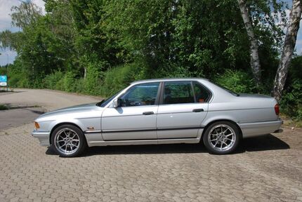 BMW 730