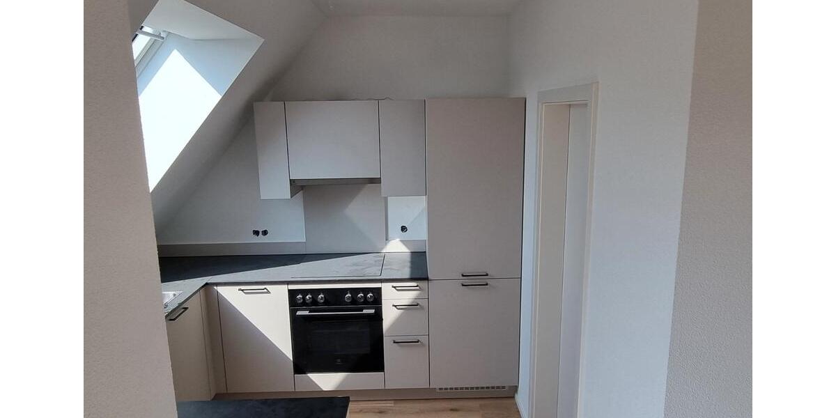 Dachgeschoßwohnung Neckarsulm - 3 Zimmer, 90 m&sup2;, 1.350&euro; | Angebot:26679240