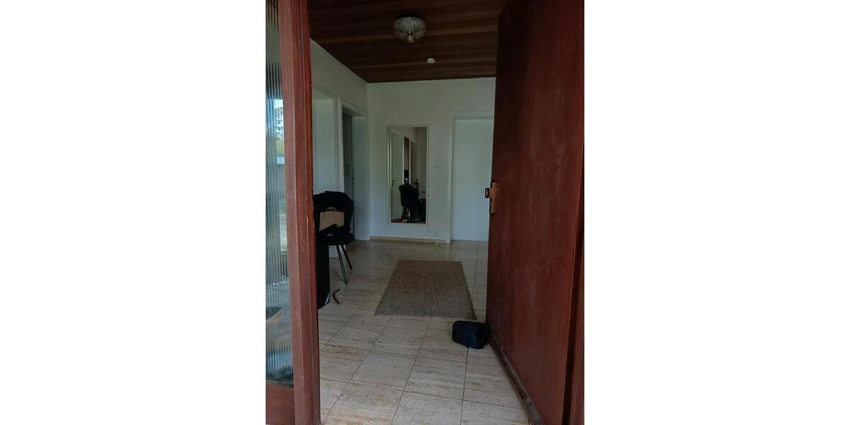 Erdgeschoßwohnung Backnang - 3.5 Zimmer, 111 m&sup2;, 1.221&euro; | Angebot:26581344