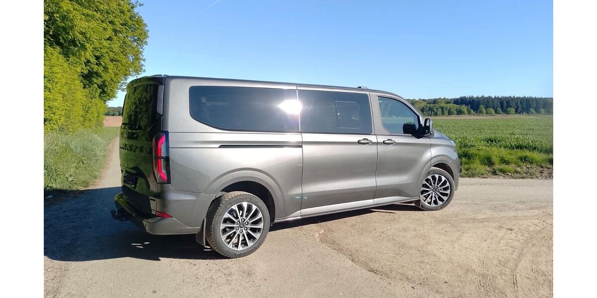 Ford Tourneo Custom 15.000 km 56.990 &euro; Massenbachhausen 74252