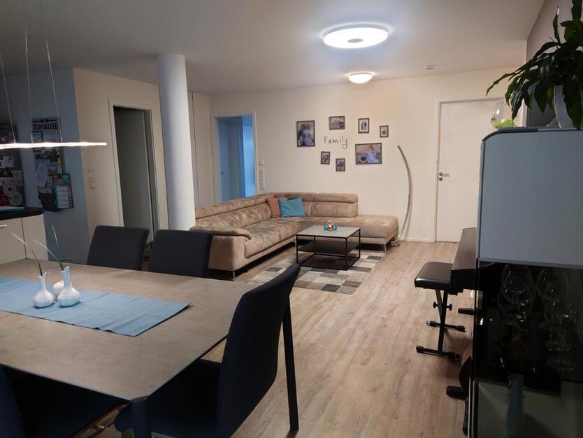 Wunderschöne Neuwertige 4½-Zimmer-Wohnung zum Wohlfühlen zimmer