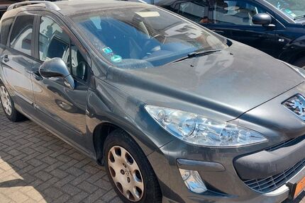 Peugeot 308 127.000 km 2.499 &euro; Obersulm-Affaltrach 74182