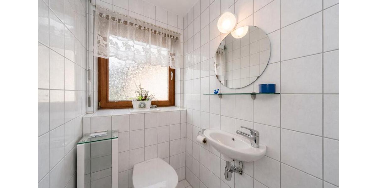 Erdgeschoßwohnung Neckarwestheim - 4 Zimmer, 127 m&sup2;, 1.500&euro; | Angebot:26285298