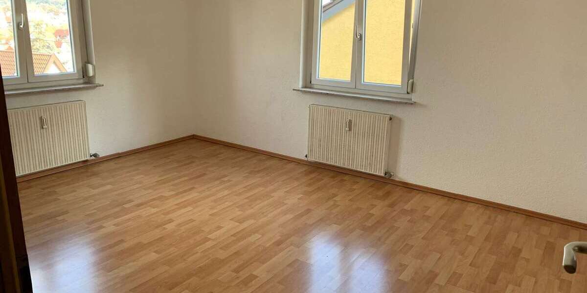 Etagenwohnung Besigheim - 3 Zimmer, 81 m&sup2;, 630&euro; | Angebot:26740985