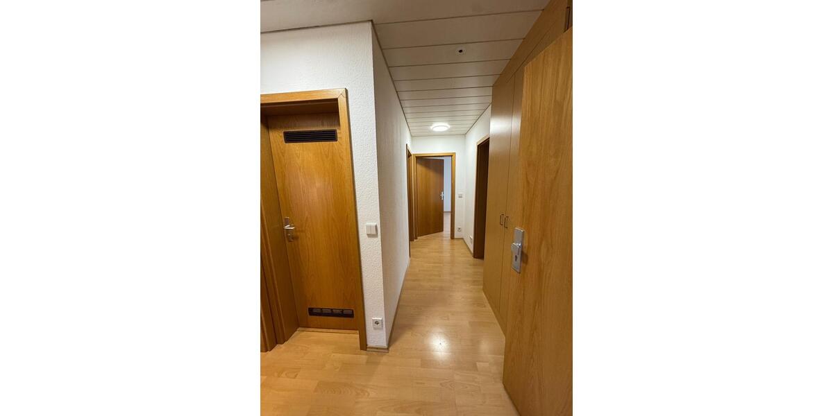 Erdgeschoßwohnung Ludwigsburg Pflugfelden - 1 Zimmer, 13 m&sup2;, 530&euro; | Angebot:25080108