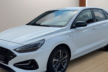 Hyundai i30 38.764 km 20.900 € Obersulm-Willsbach 74182