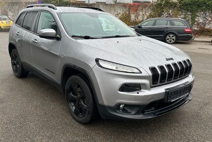 Jeep Cherokee 150.000 km 12.700 &euro; Möglingen/Ludwigsburg 71696