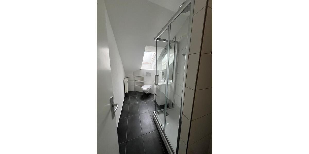 Dachgeschoßwohnung Heilbronn - 4 Zimmer, 90 m&sup2;, 1.040&euro; | Angebot:26253157