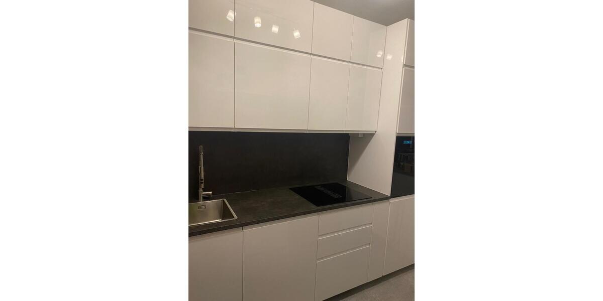 Wohnen in einem Schloss | 4-Zimmer-Altbauwohnung 4 zimmer