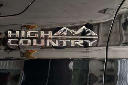 Chevrolet Suburban 7.700 km 79.800 &euro; Neuenstadt 74196