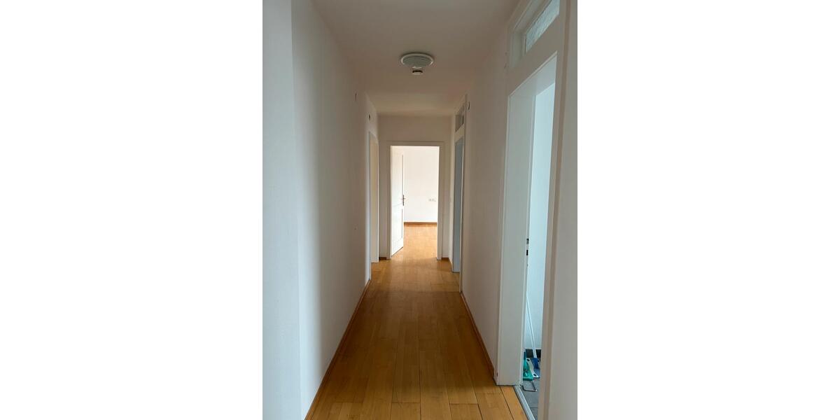 Dachgeschoßwohnung Heilbronn - 4 Zimmer, 97 m&sup2;, 1.190&euro; | Angebot:24472362