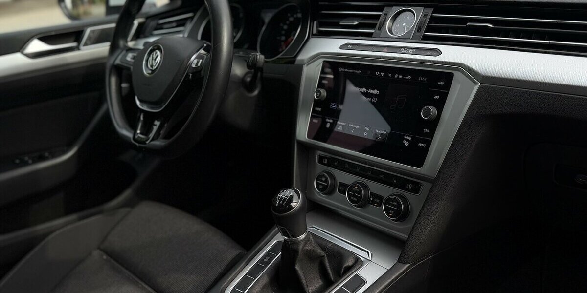 VW Passat Variant 2.0 TDI Comfortline Navi 137.000 km 14.990 &euro; Neckarsulm 74172