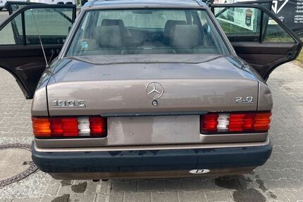 Mercedes-Benz 190 190.000 km 6.500 &euro; Bietigheim 74321