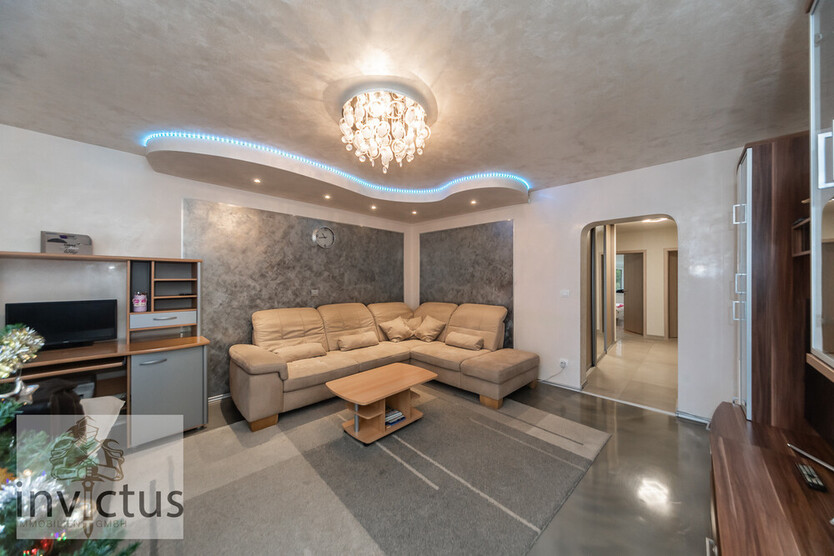 Modernisiertes Wohnung mit Balkon & Tiefgaragenstellplatz – zentral und ruhig gelegen 3 zimmer