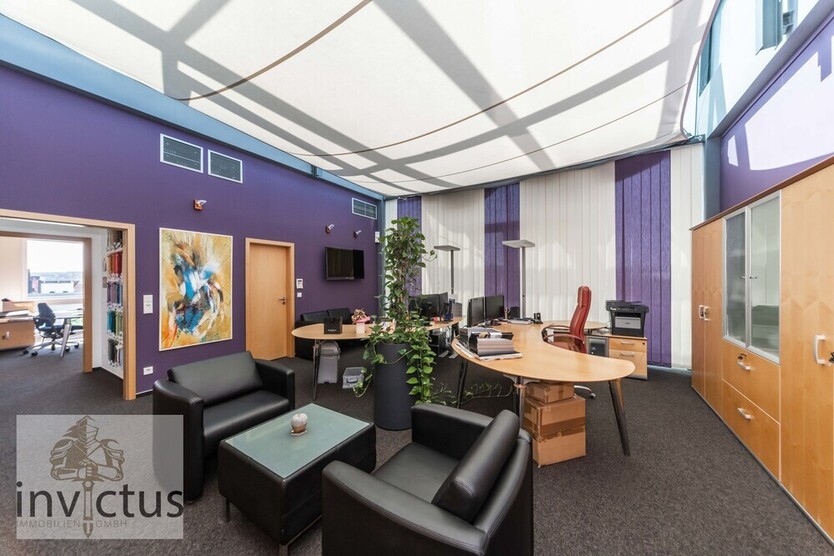 Repräsentative GewerbeImmobilie mit Büro, Ausstellung & Halle – flexibel nutzbar in Langenbrettach