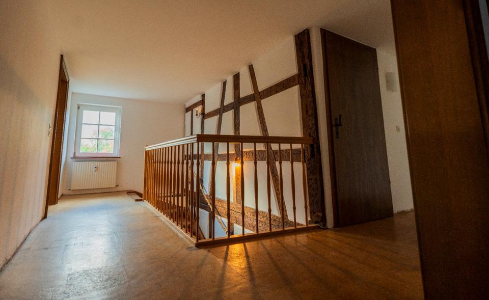 Bauernhaus, Landhaus Neuenstein - 11 Zimmer, 370 m&sup2;, 1.800&euro; | Angebot:25263112