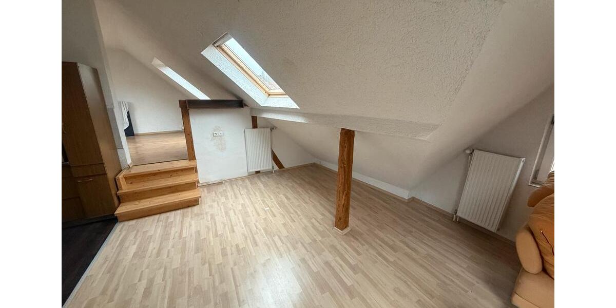 Dachgeschoßwohnung Sternenfels - 2 Zimmer, 68 m&sup2;, 550&euro; | Angebot:26569610