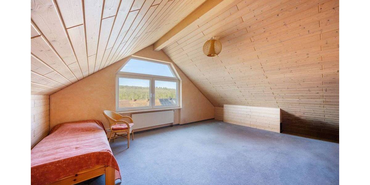 Mehrfamilienhaus, Wohnhaus Vaihingen an der Enz Kleinglattbach - 7 Zimmer, 166 m&sup2;, 599.000&euro; | Angebot:26345662