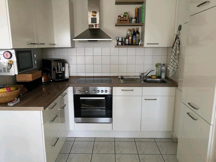 Stilvolle und moderne 2-Raum-DG-Wohnung mit EBK in Freiberg am zimmer