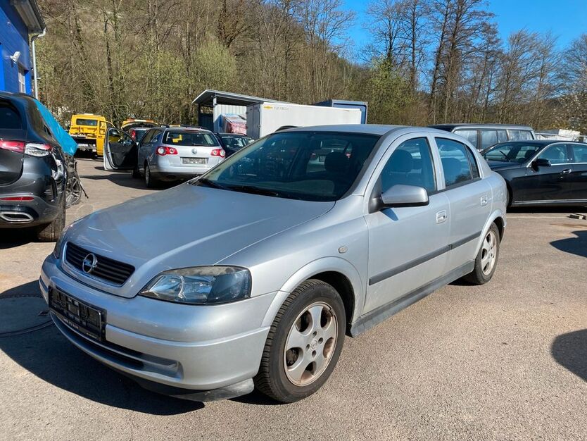 Opel Astra 135.000 km 900 € Mosbach 74821