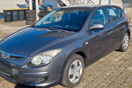 Hyundai i30 76.800 km 4.900 &euro; Ludwigsburg 71634