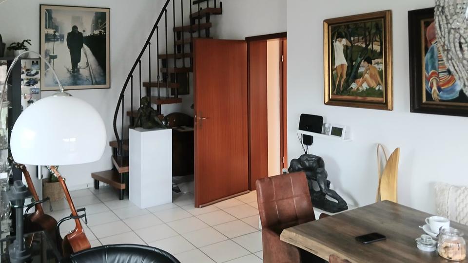 Dachgeschoßwohnung Tamm - 4 Zimmer, 93 m&sup2;, 950&euro; | Angebot:25416485