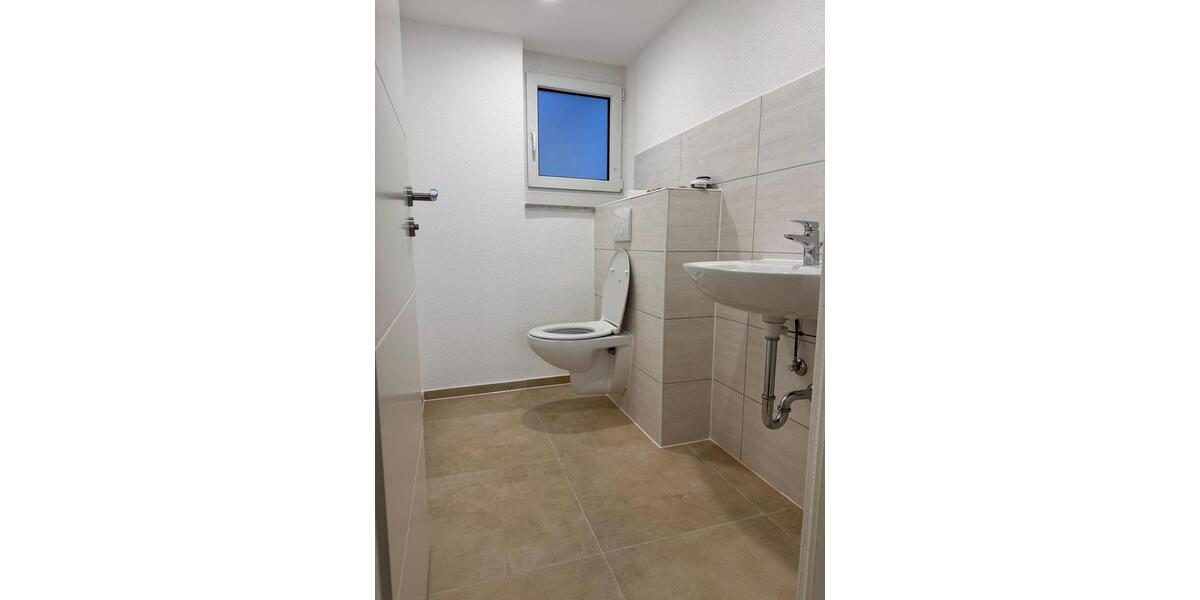 Etagenwohnung Sachsenheim - 5 Zimmer, 94 m&sup2;, 1.070&euro; | Angebot:24598425