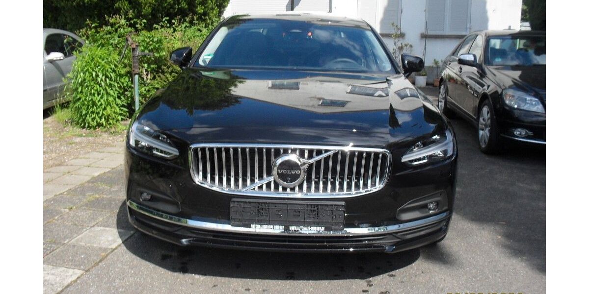 Volvo S90 2.500 km 46.200 &euro; Heilbronn 74074