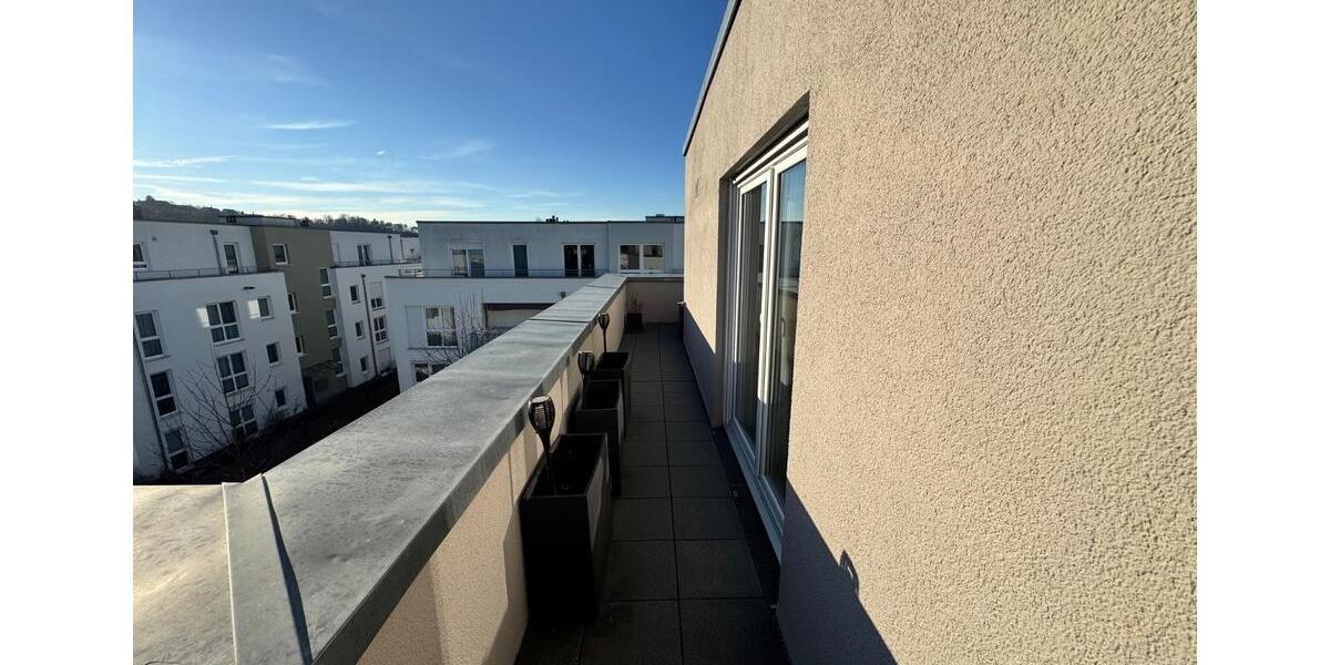 Exklusives Penthouse mit 3,5 Zimmer und Dachterasse in Besigheim 3.5 zimmer