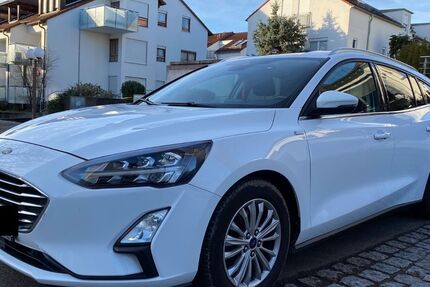 Ford Focus 49.300 km 16.900 € Marbach am Neckar 71672