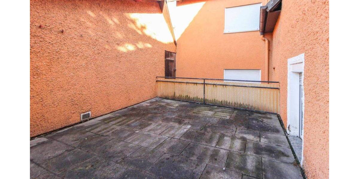 Doppelhaushälfte Erligheim - 9 Zimmer, 151 m&sup2;, 375.000&euro; | Angebot:26344706